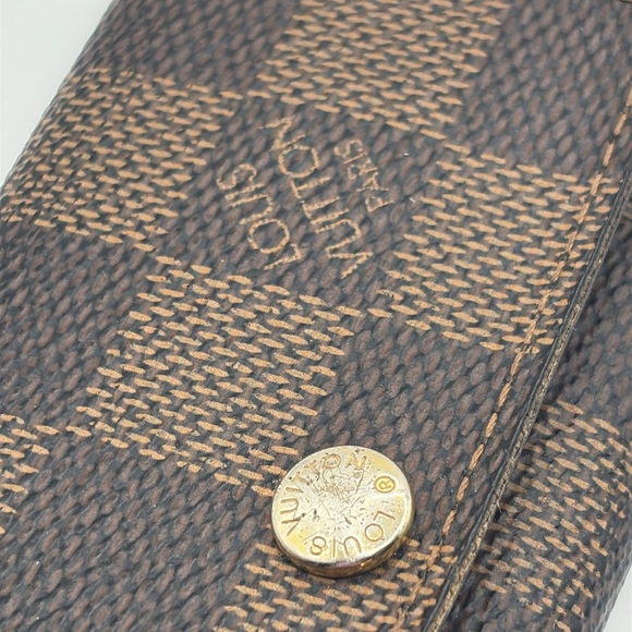 Louis Vuitton Damier Ebene 4 Key Holder Checkered Car Key House Keys Brown - Picture 9 of 9